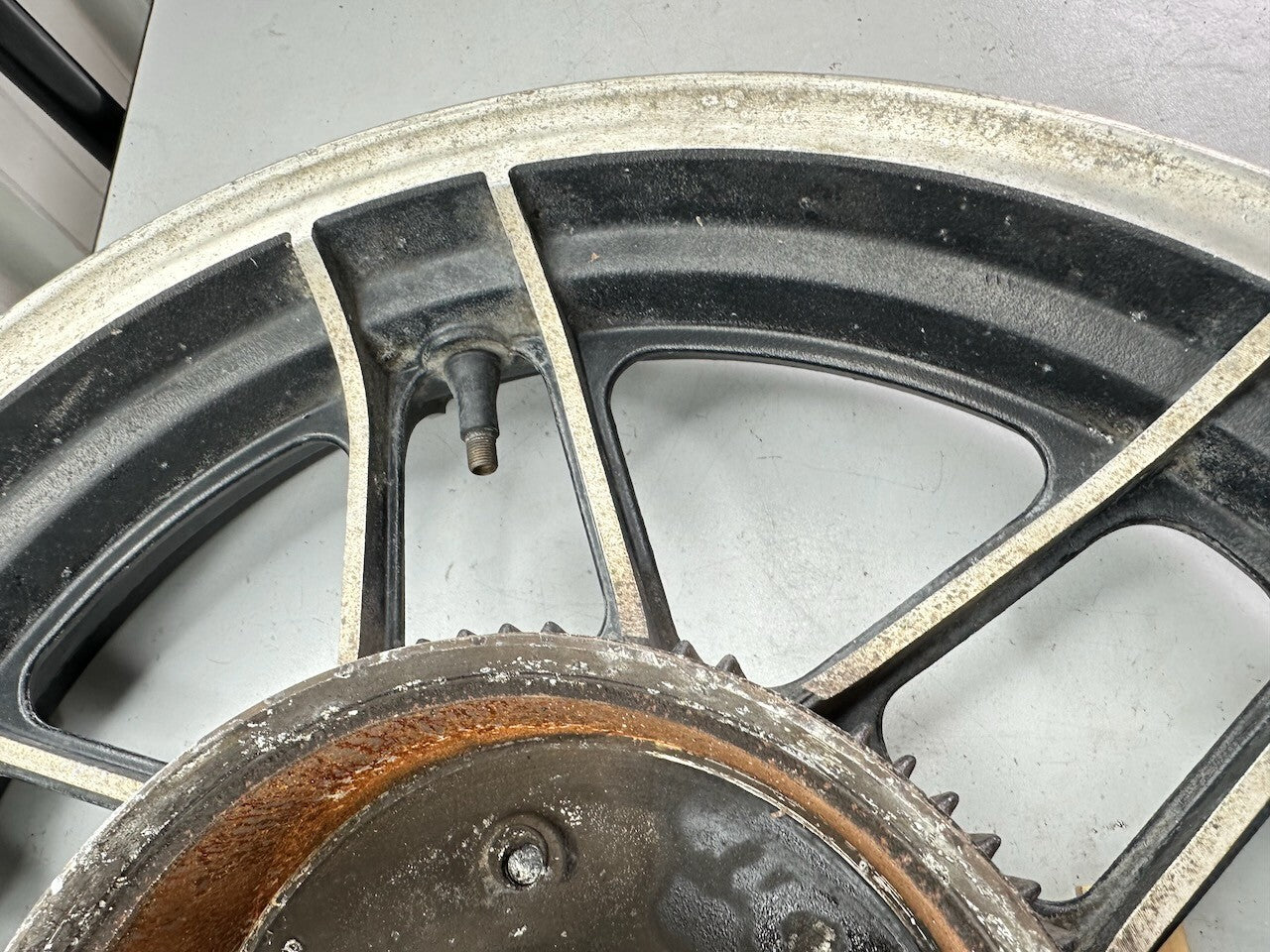 Honda Nighthawk CB650SC VT500 Shadow 1984 16 x 3.00 Rear Wheel Rim (68M)