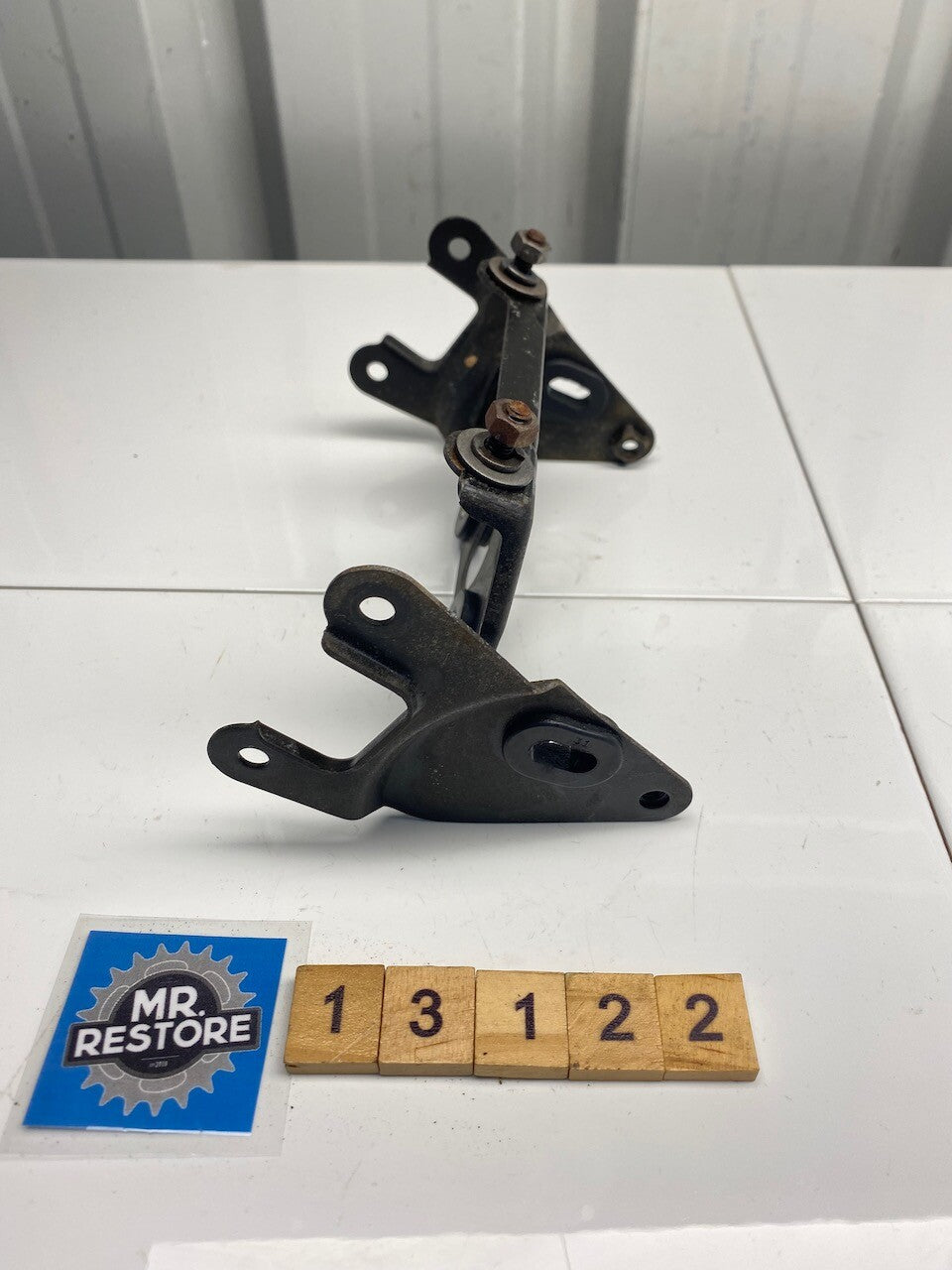 Yamaha FZR250 Rear Fender Stay Tail Light Bracket 2KR-21613