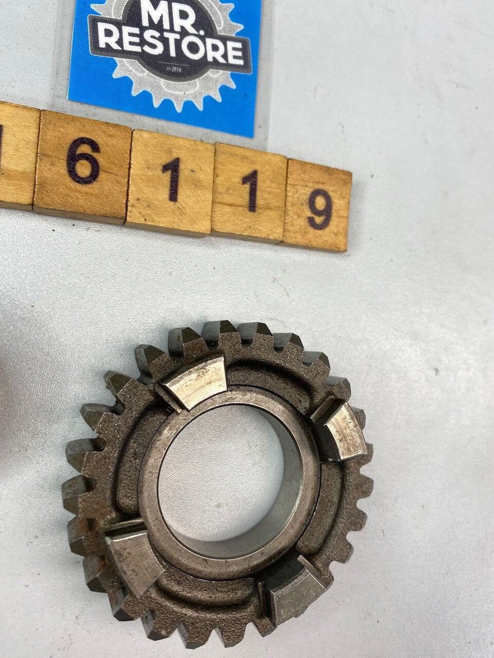 Suzuki GSXR1100 1986-88 3rd Driven Gear With Bush 24331-06B01