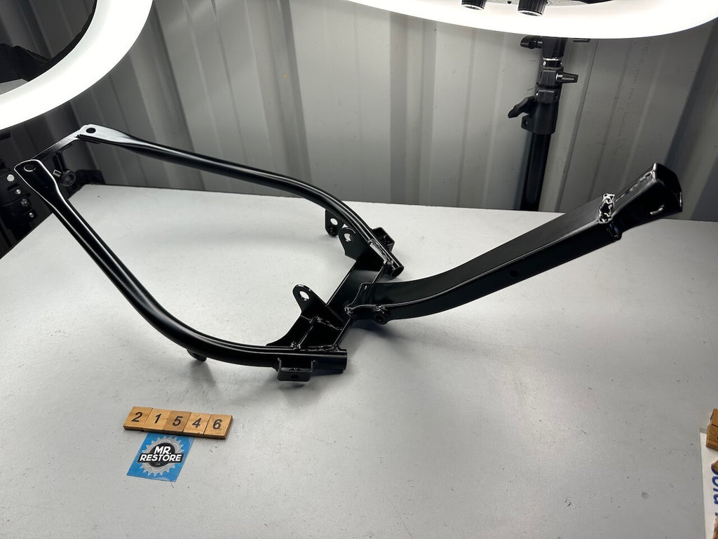 Yamaha TZR250 1KT 2MA Down Tube Engine Support 1KT-21140 (Painted)