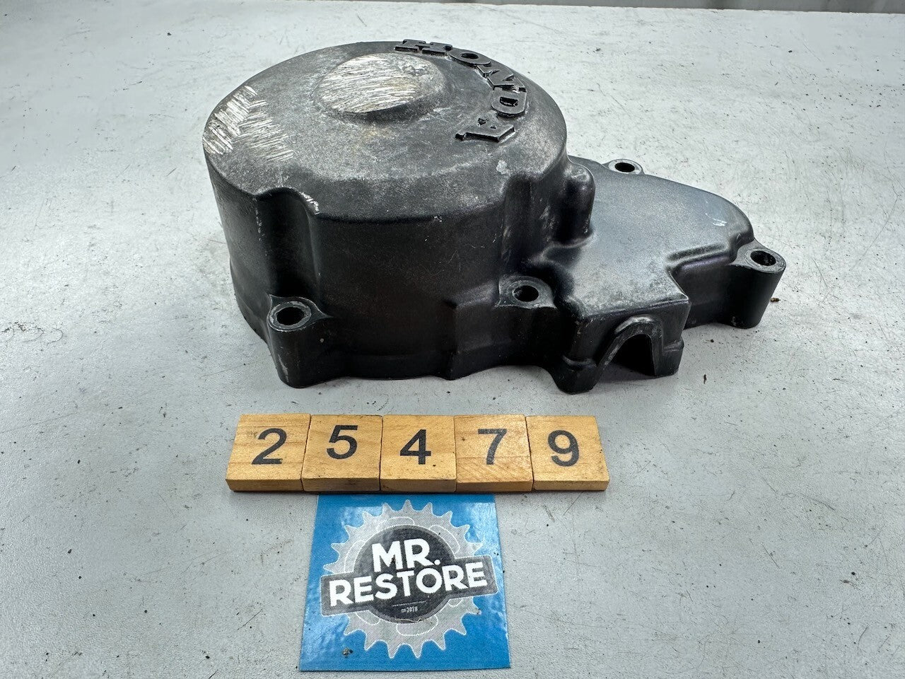 Honda CBR250RR MC22 Generator Stator Rotor Cover 11635-KAZ