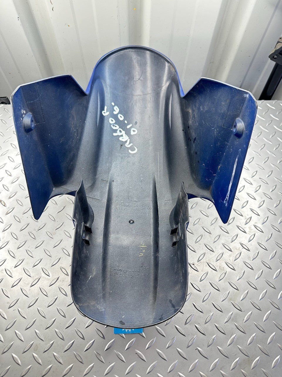 Honda CBR600R 2001-06 OEM Front Mudguard Fender 61100-MBWG-D200