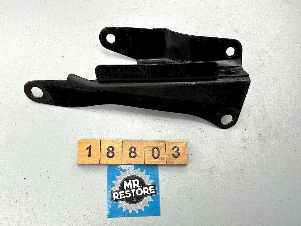 Suzuki GR650 1983-84 R/H Chain Lock Holder 94160-15500-000