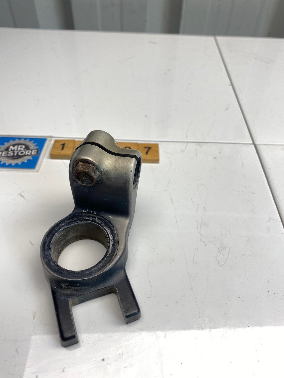 Kawasaki GPZ1100 ZX L/H Handlebar Mount 32mm