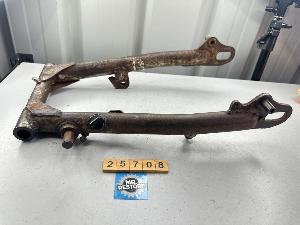 Yamaha TY250 1974 & 1977 Swingarm 493-22110-02-35
