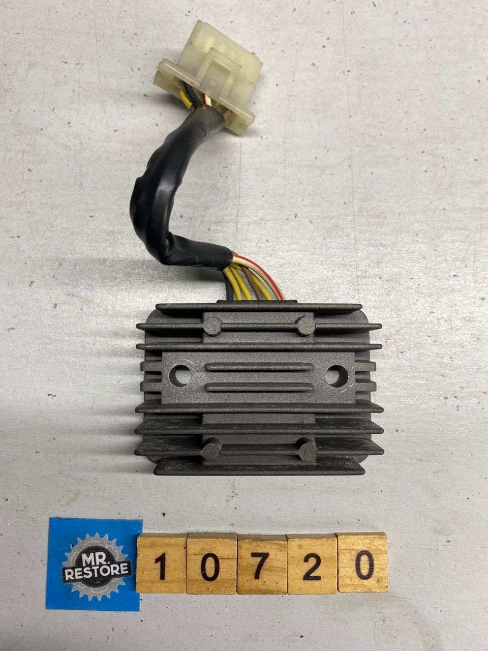 Kawasaki Z1100 GT550 EL250 EX250 KLE500 etc. Regulator Rectifier - 21066-1030