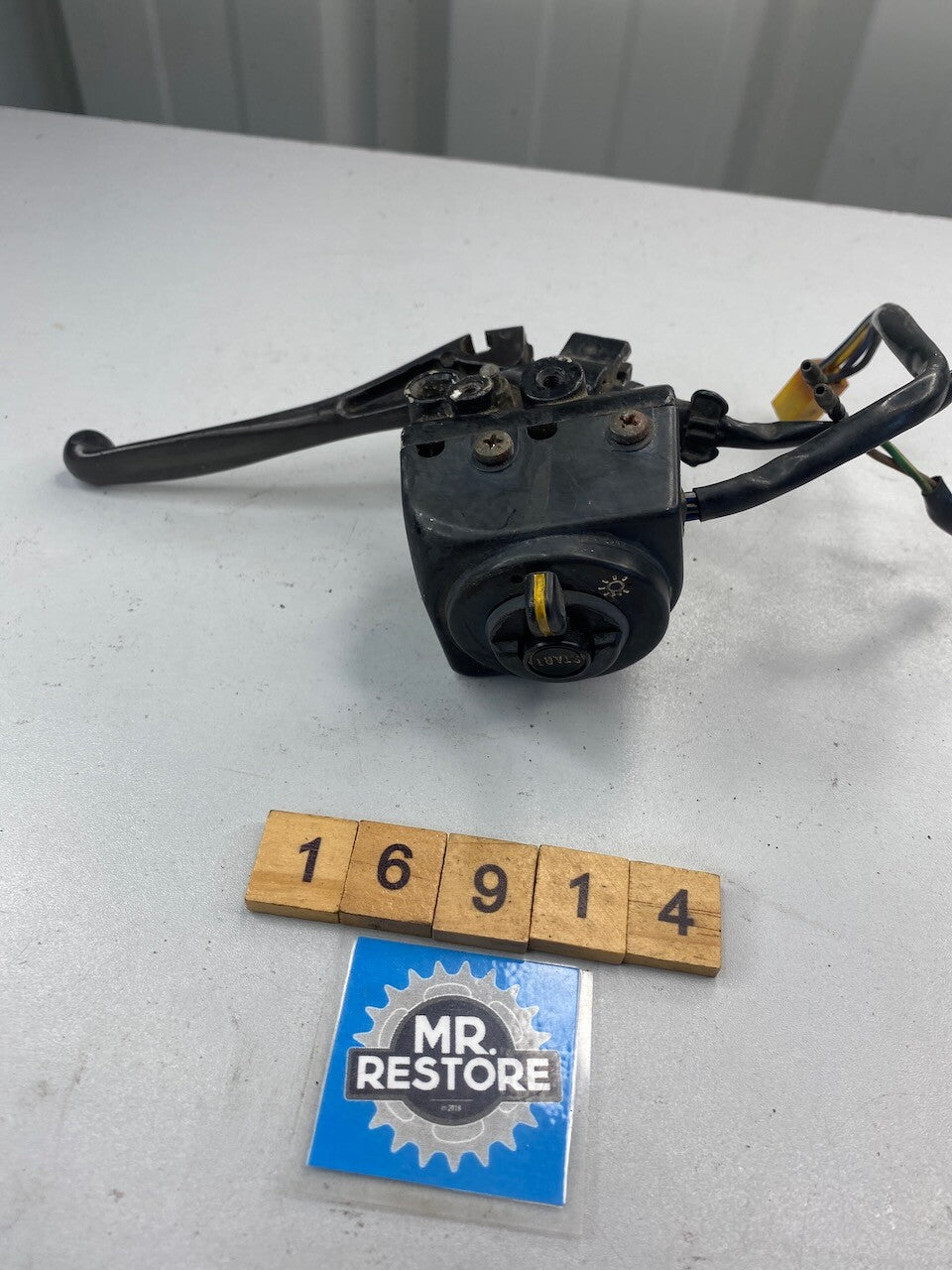 Yamaha Jog 1987 R/H Handlebar Switch & Lever