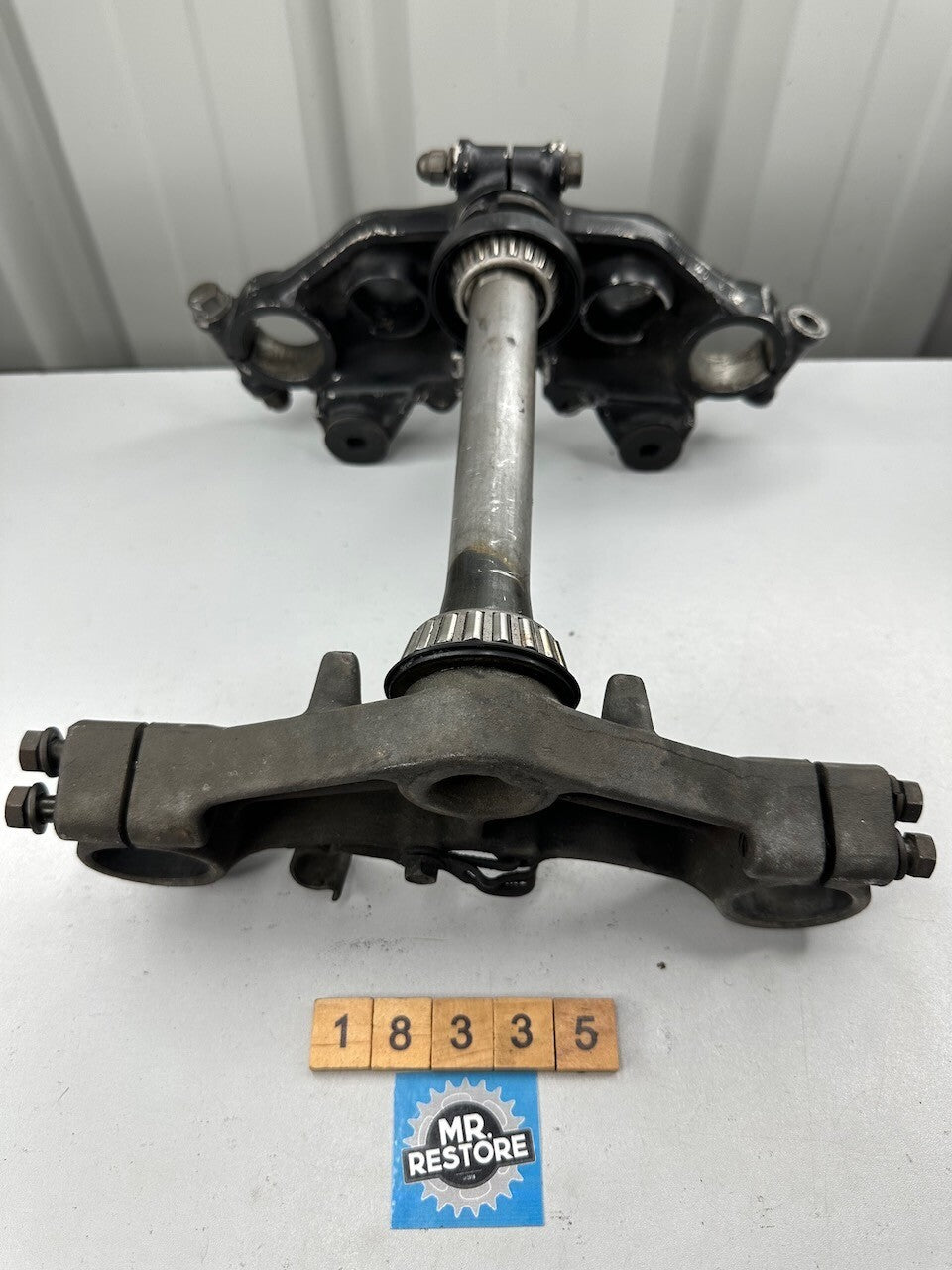 Suzuki GR650 1983-84 Steering Triple Tree Fork Clamp