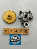 Yamaha TZR250 1KT 2MA TDR250 R1-Z Rotor Housing & Pump Driven Gear