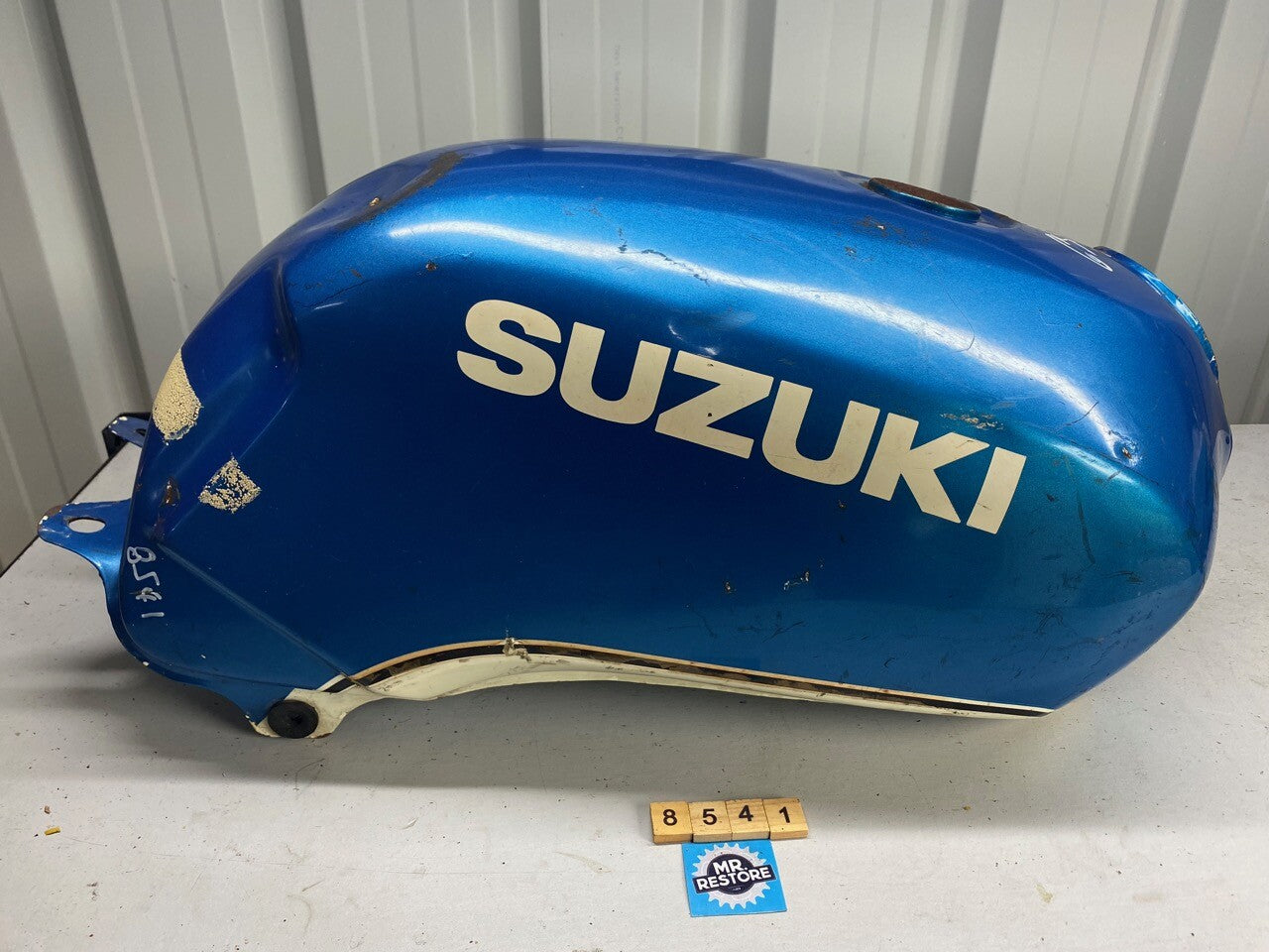 Suzuki GSX400 F W G Fuel Gas Tank