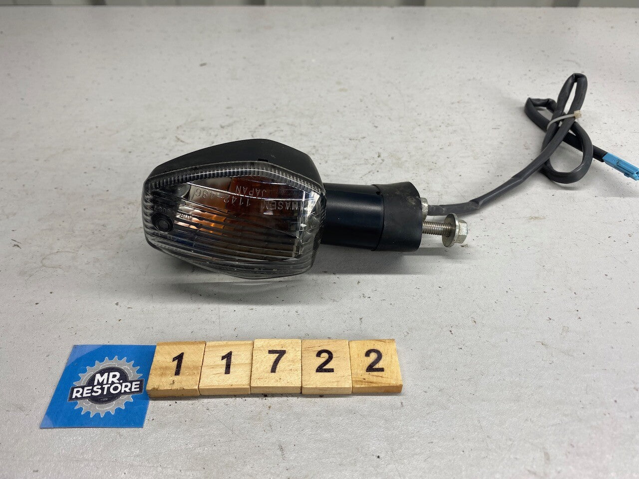 Honda CBR600 CBR600RR Rear R/H Indicator Flasher Winker OEM 33600-MFJ-D42