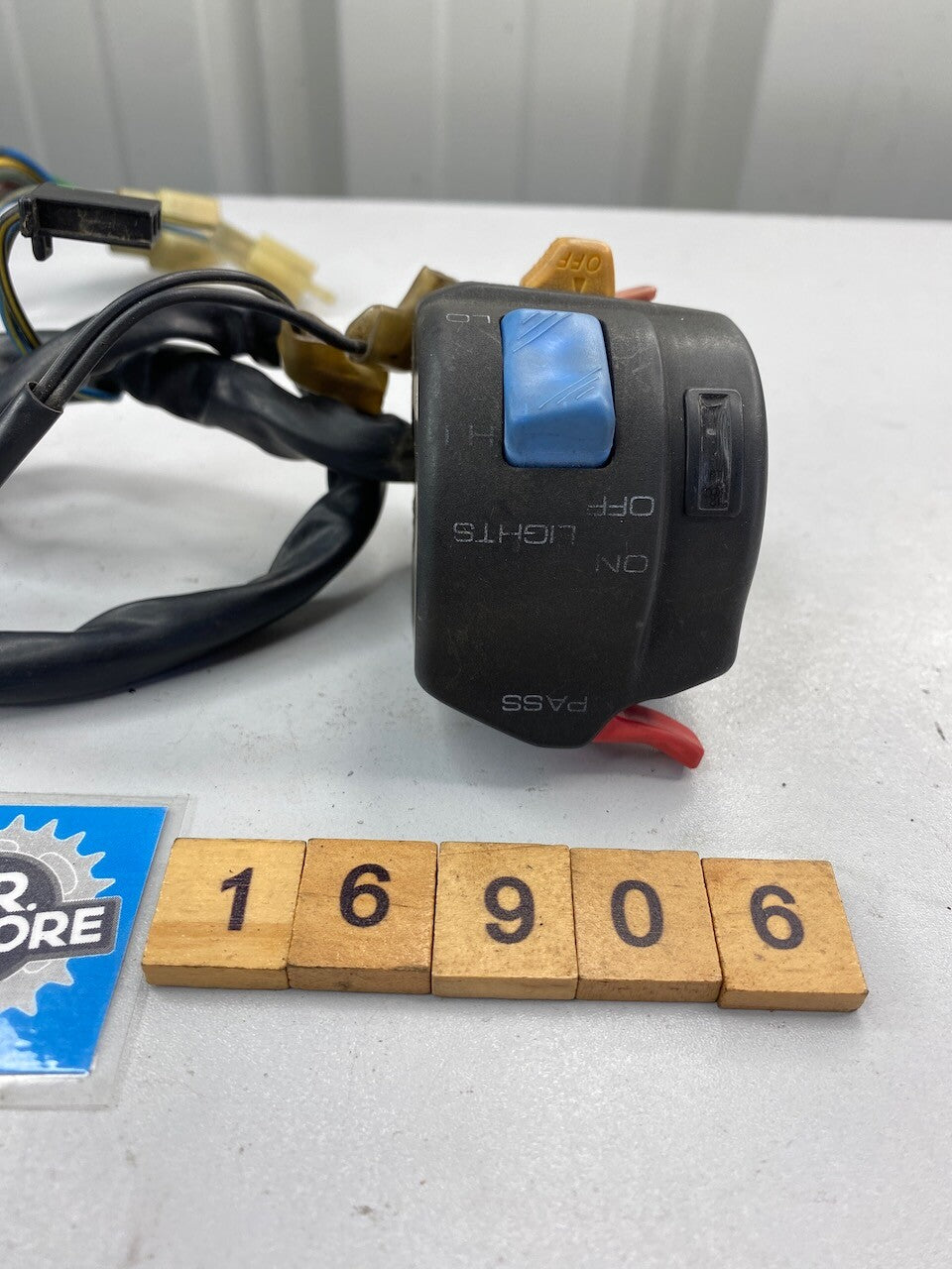 Yamaha FZR250 3LN 3 L/H Handlebar Switch