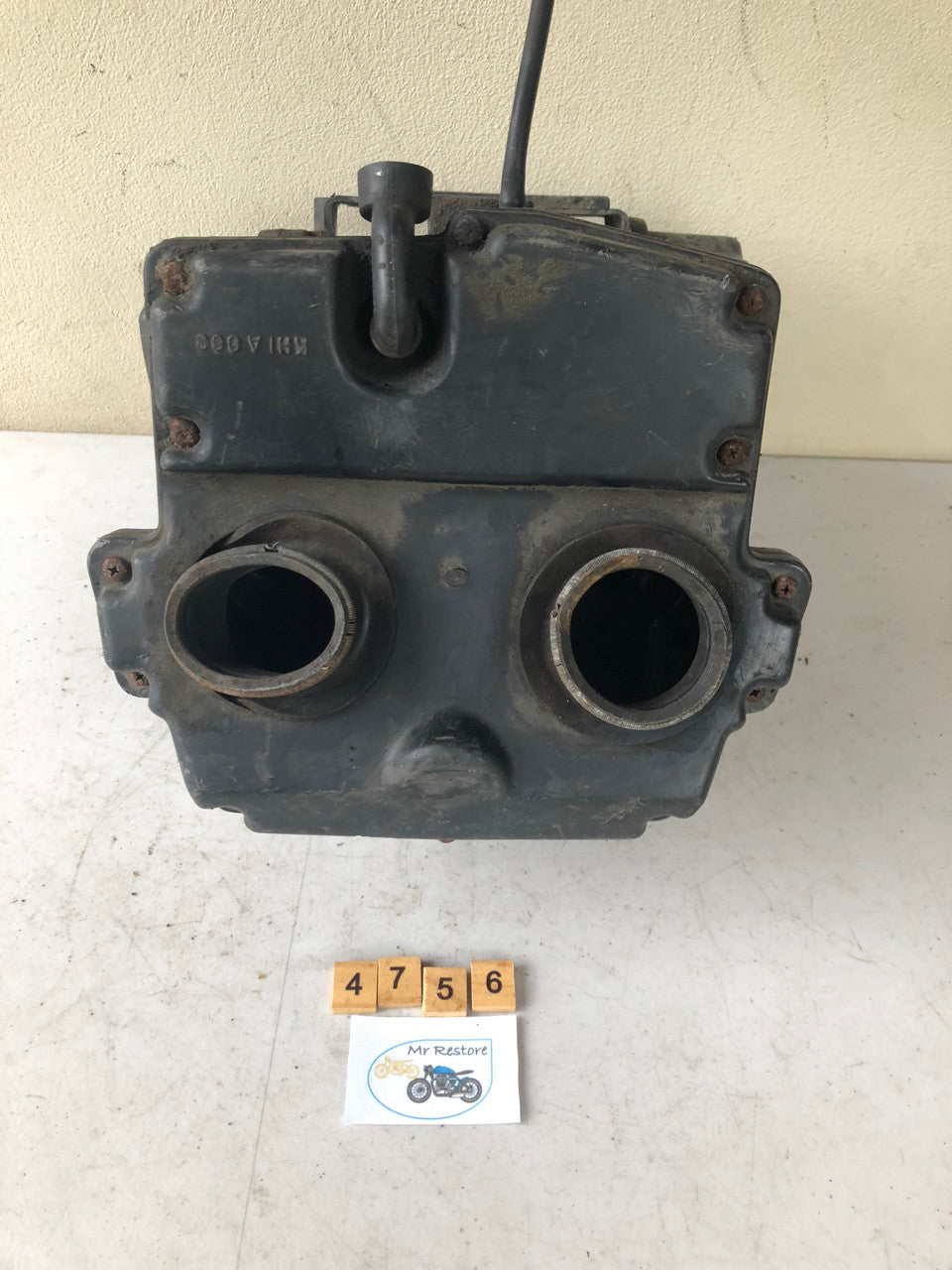 Kawasaki GPZ500S Air box KHI A 063