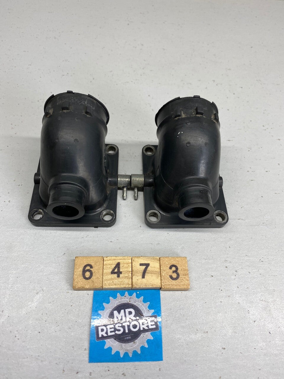 Yamaha RD500 RZ500 RZV500R Intake Manifolds (Pair) OEM 47X-13555 47X-13565