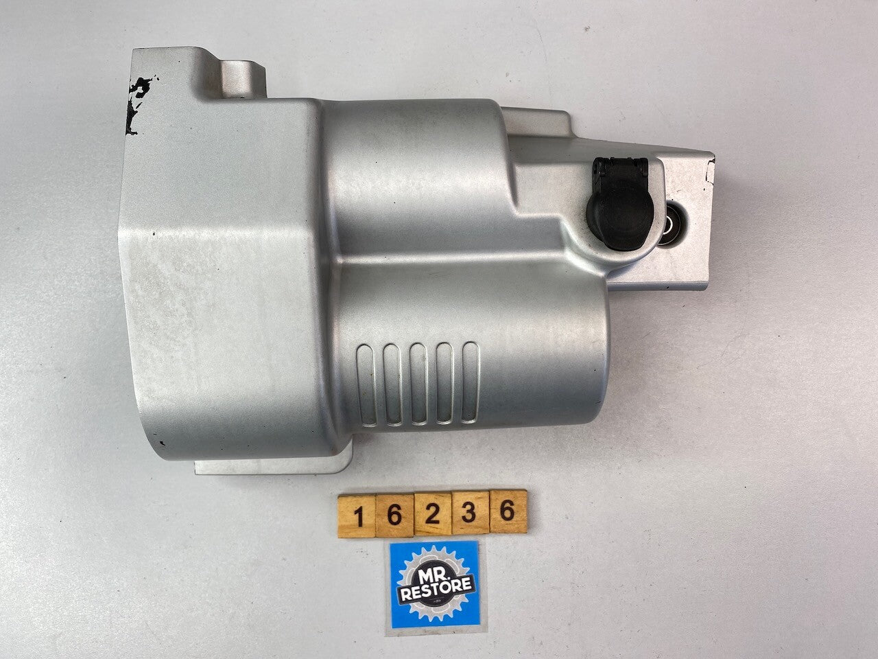 BMW R1100R R1100GS R1100RS R850R R850GS Starter Motor Cover 11 14 1 342 000