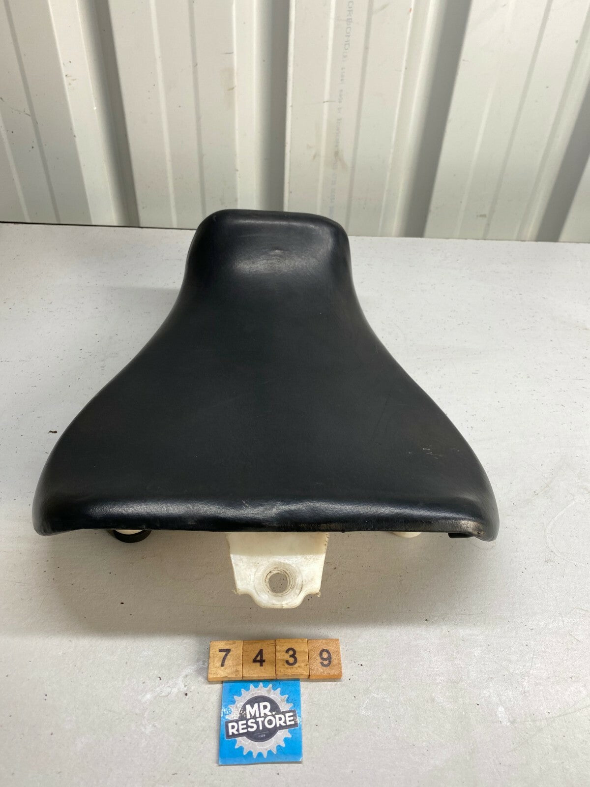 Yamaha FZR250 3LN Riders Pilot Seat 3LN-24712-00