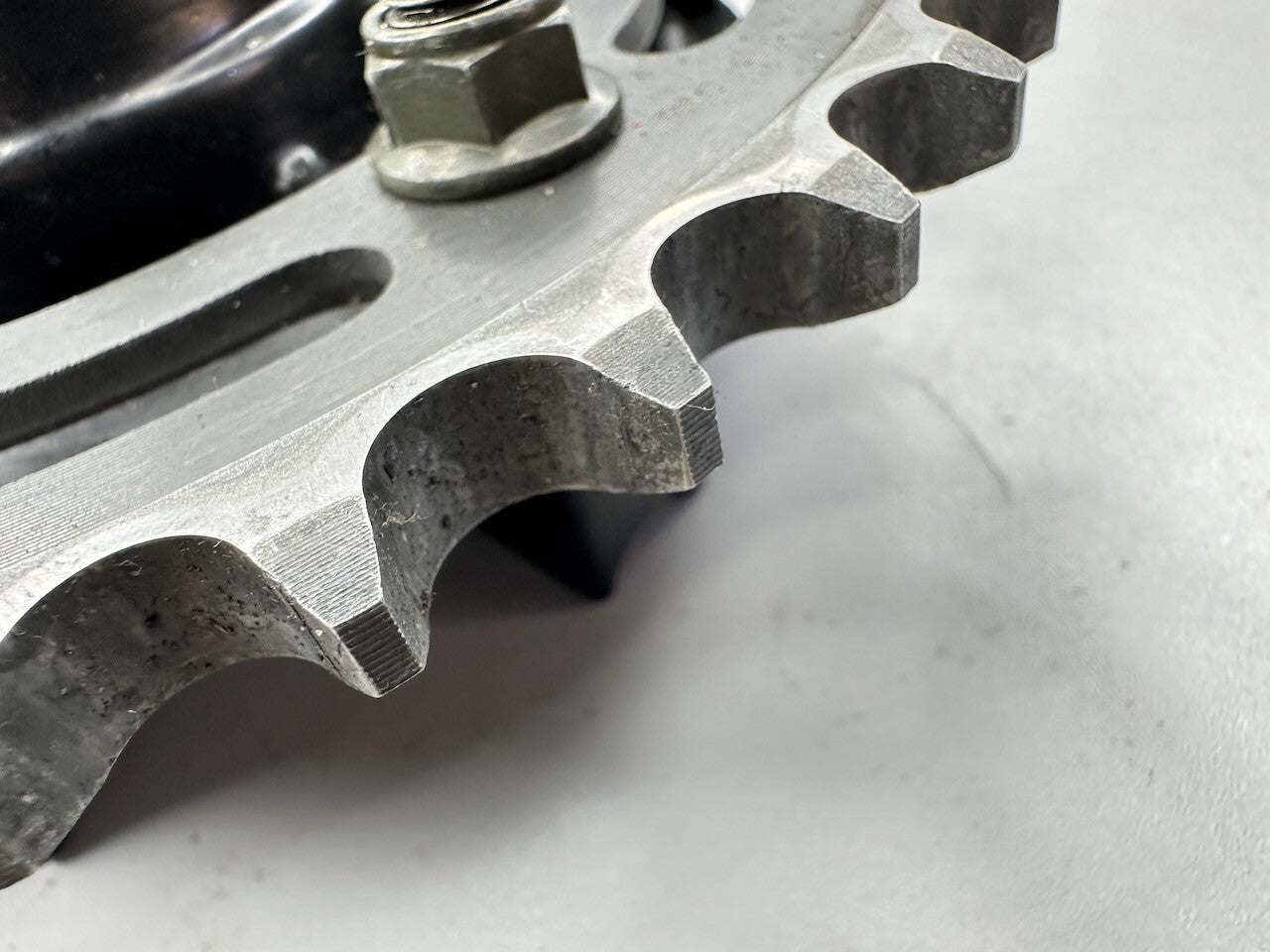 Yamaha XJR1300 FZS1000 MT-09 MT-07 R1 Sprocket Hub Carrier & 38th Sprocket