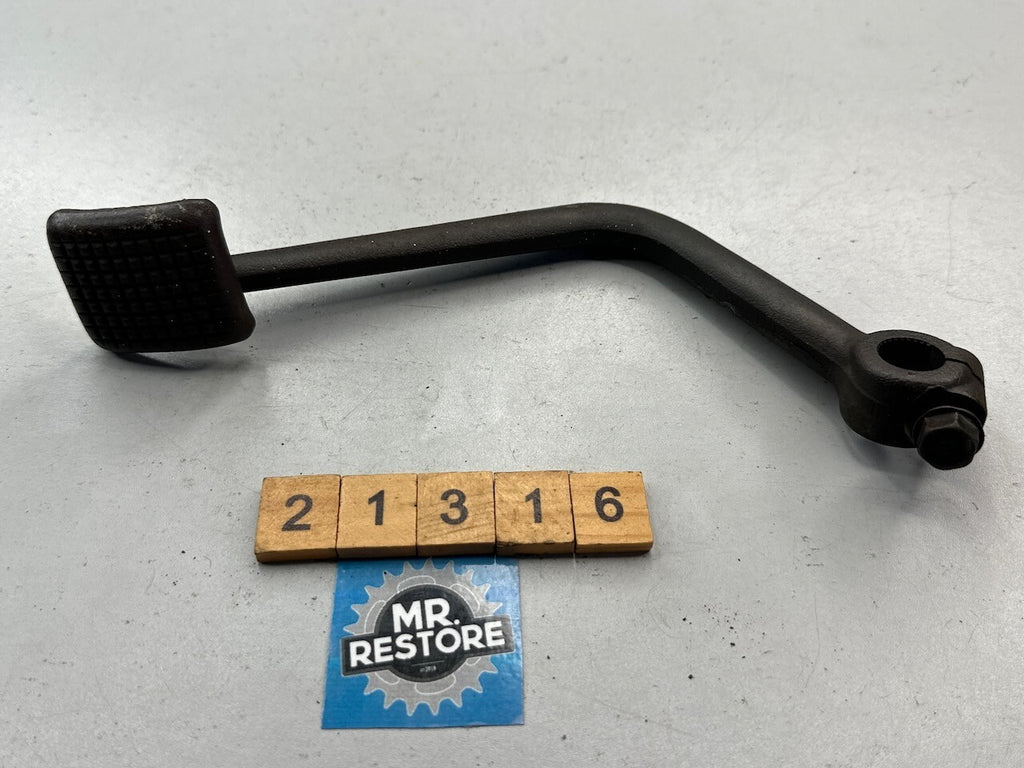 Kawasaki GPZ305 EX305 GPZ250 Belt Drive ER250 Z250 Brake Pedal 43001-1112