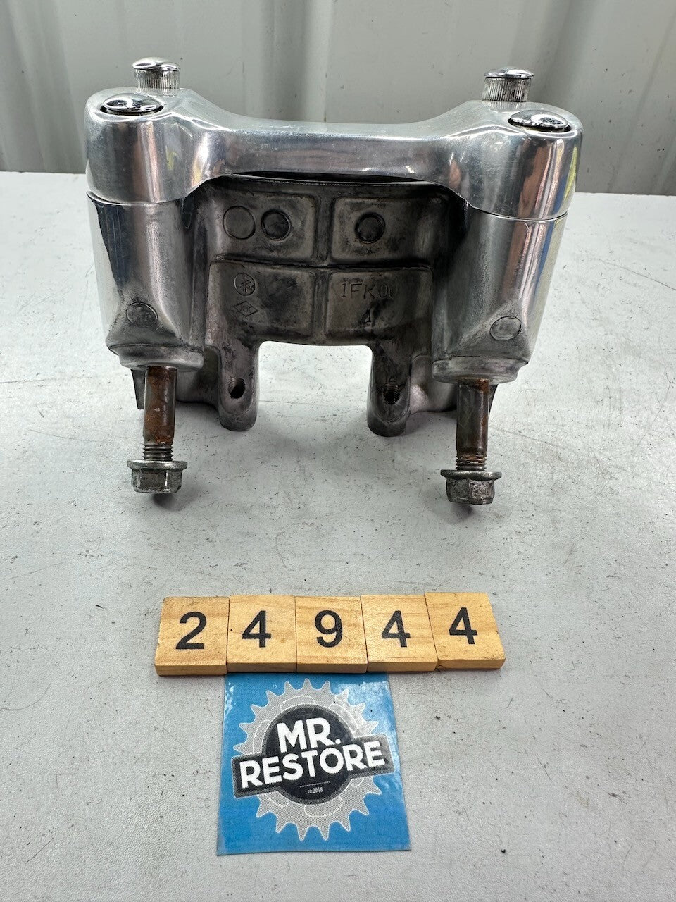 Yamaha V-Max 1200 VMX12 '85-03' Handlebar Holder Clamps 1FK-23442-00-38