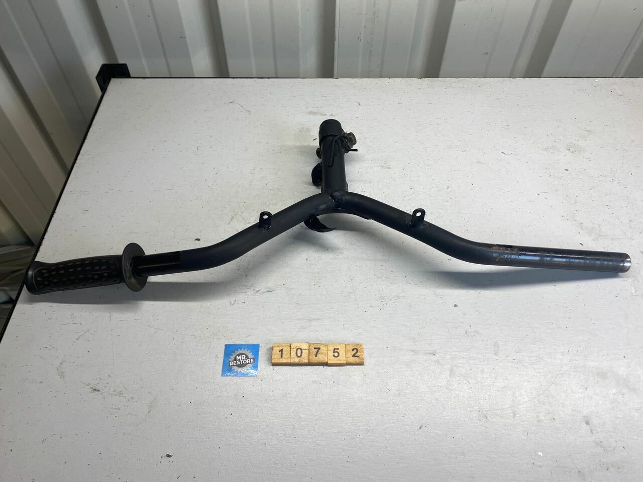 V Moto JP 50 Monza Keeway Scooter 2006 Handlebars