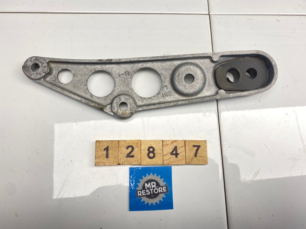 Kawasaki GPZ250R L/H Rear Indicator Bracket & Rubber Mount