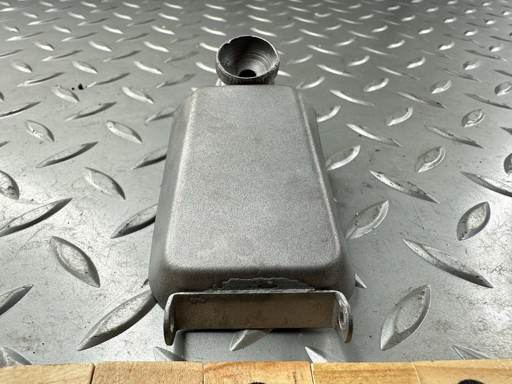 Yamaha TY250 A 1974-76 Tool Box Cover & Knob 434-28171 434-28172 90501-10187