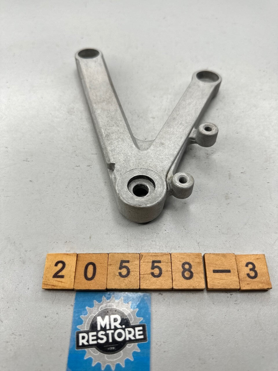 Honda CBR250RR MC22 L/H Footrest Foot Peg Bracket OEM 50700-KAZ