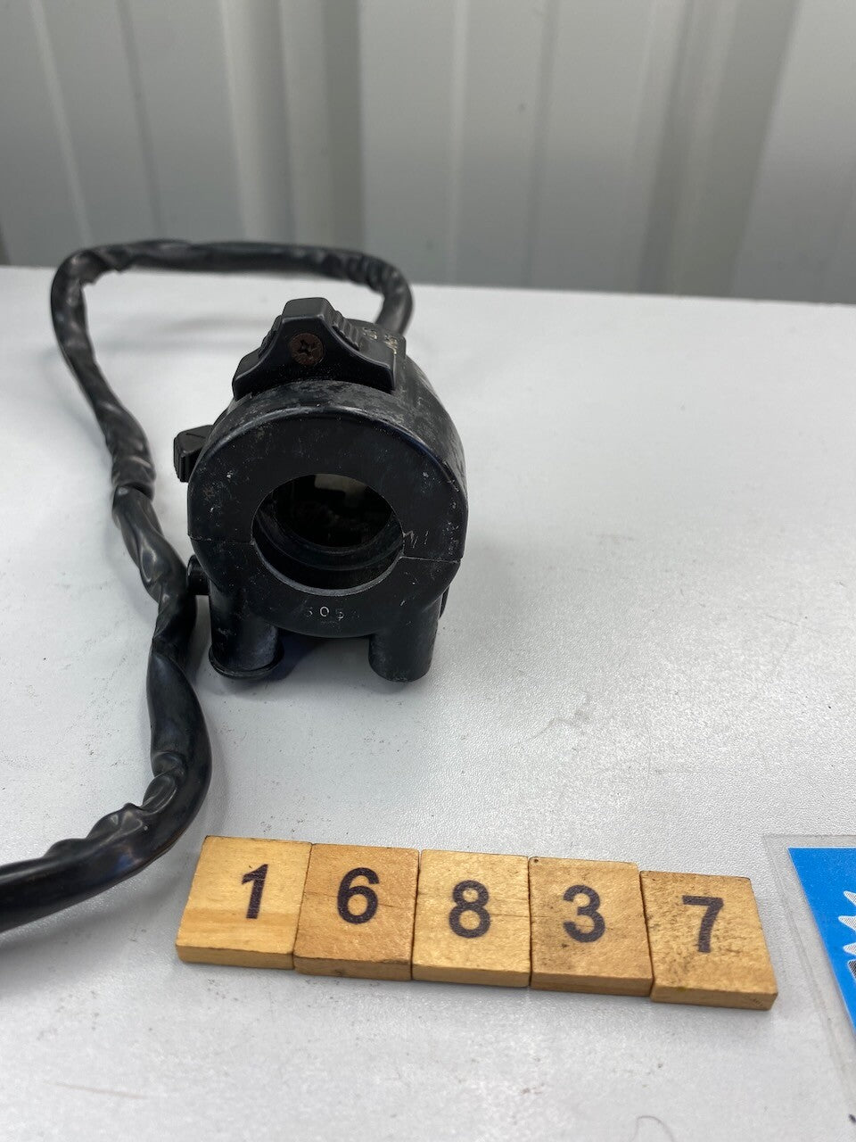 Kawasaki GPZ250 Belt Drive R/H Handlebar Switch 