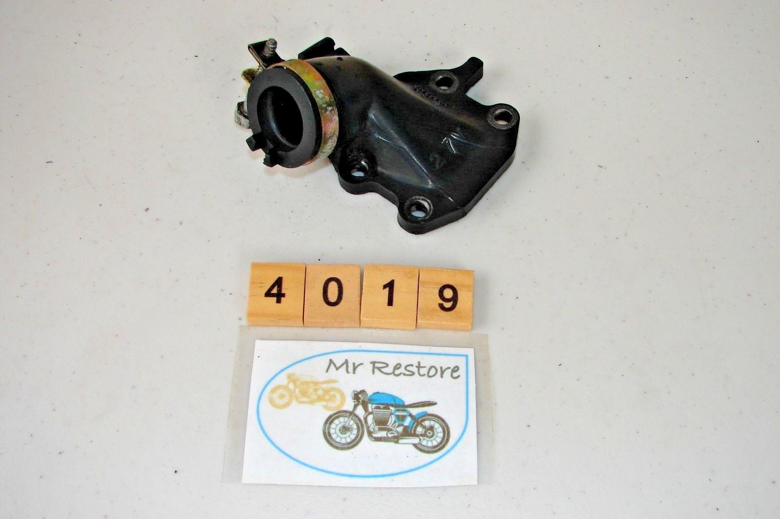 Yamaha Jog 1987 Inlet Manifold carb holder