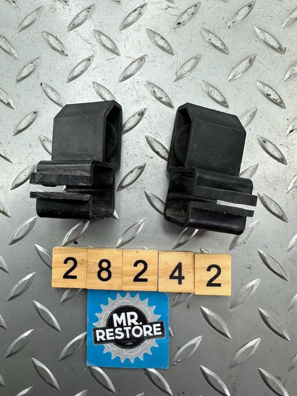 Suzuki RG500 RG400 Pair of Genuine Side Cover Holders & Grommets