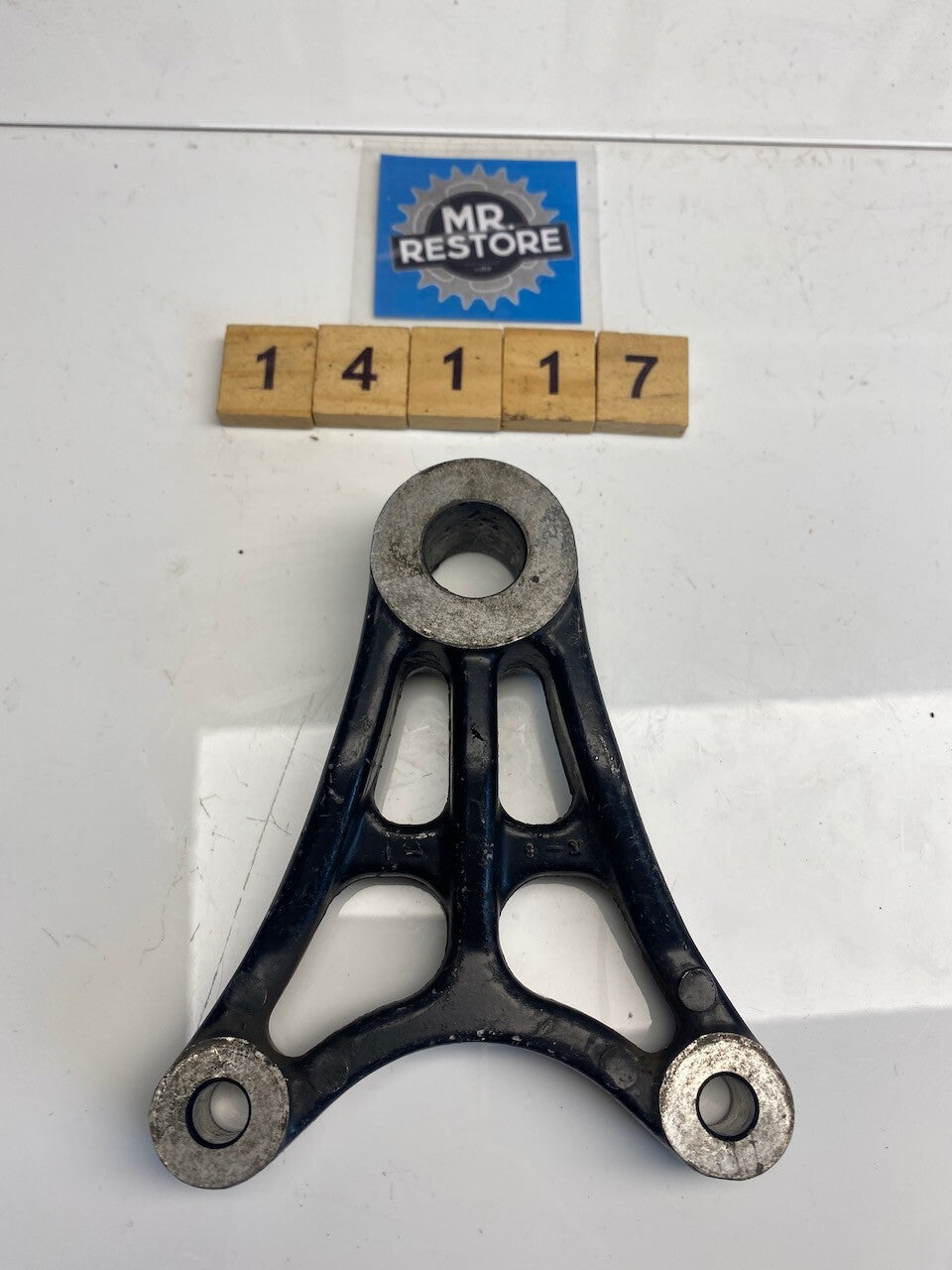 Suzuki GS500 GSX250 GSX750 VX800 GSX600 etc Rear Brake Caliper Mount 69721-43400