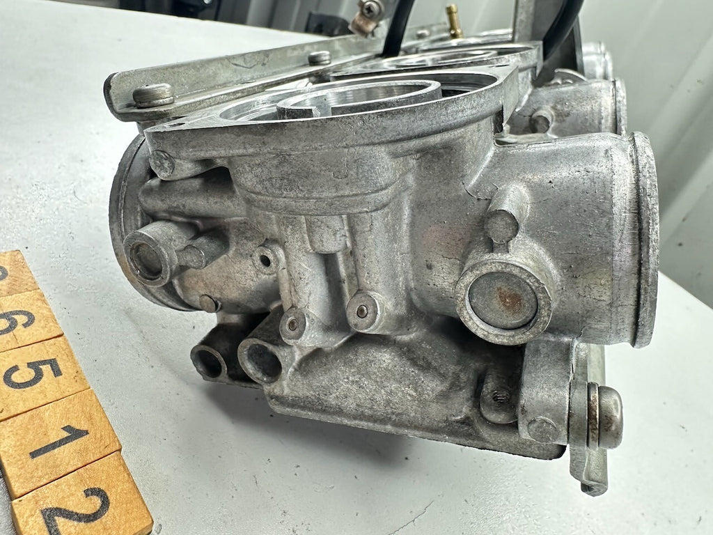 Honda CB900 F Boldor Set of Carburettors Carburetors Keihin 51A (1 is damaged)