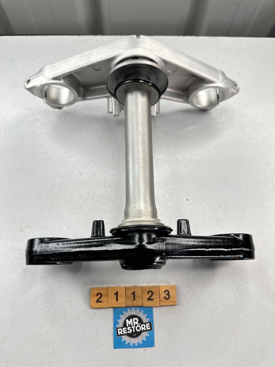 Honda CBR250R MC19 Fork Triple Tree Clamp - (reconditioned)
