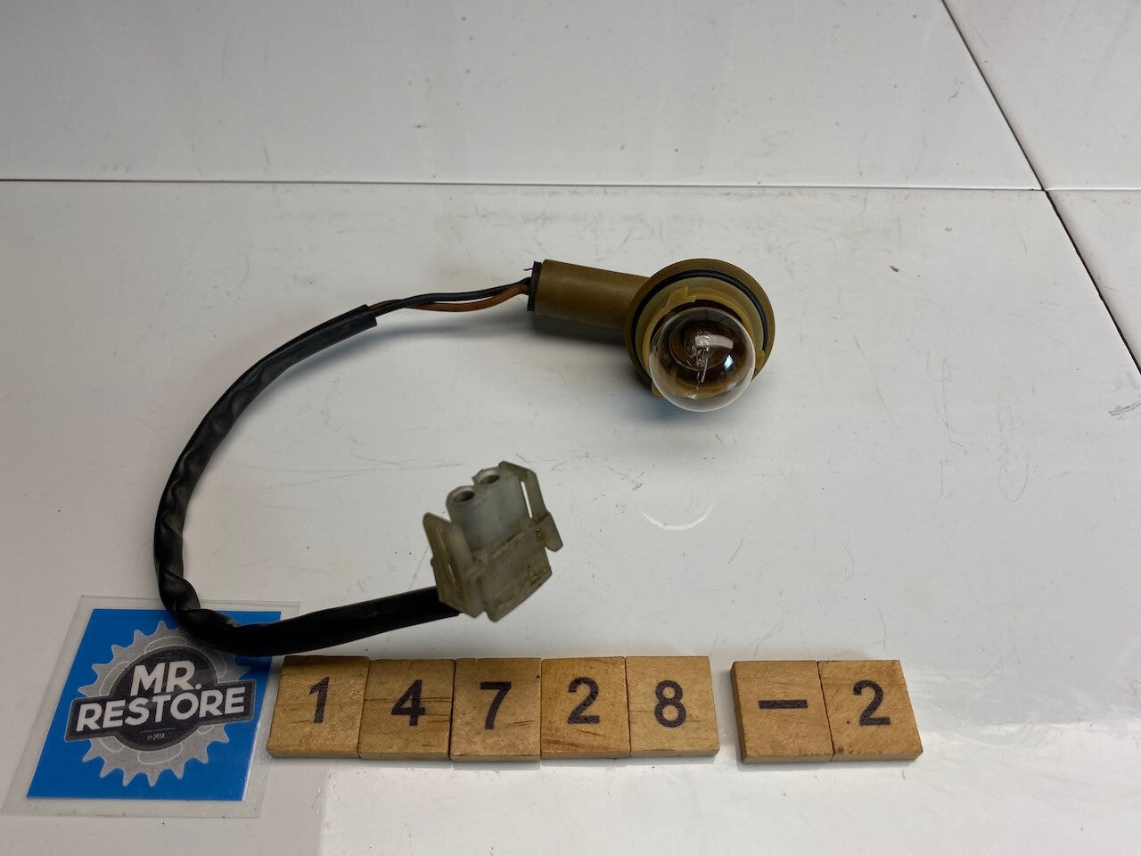 BMW R1100S 259S Indicator Bulb Holders 1998-05 - 63132306841