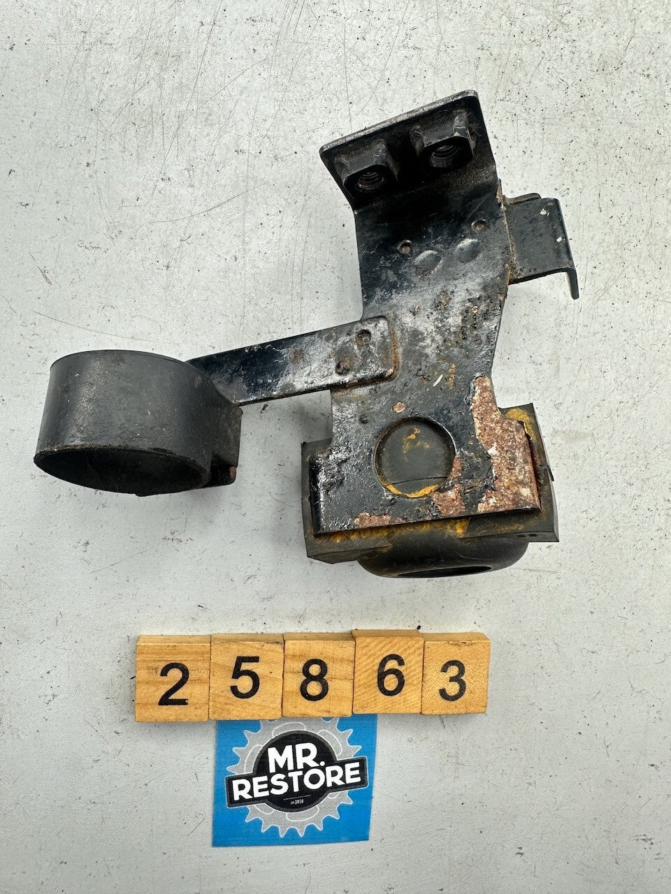 Kawasaki Z1300 KZ1300 Starter Solenoid Bracket 11034-1316