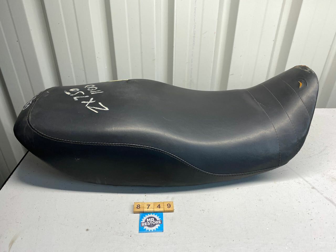 Kawasaki ZX750 ZX1100 Seat