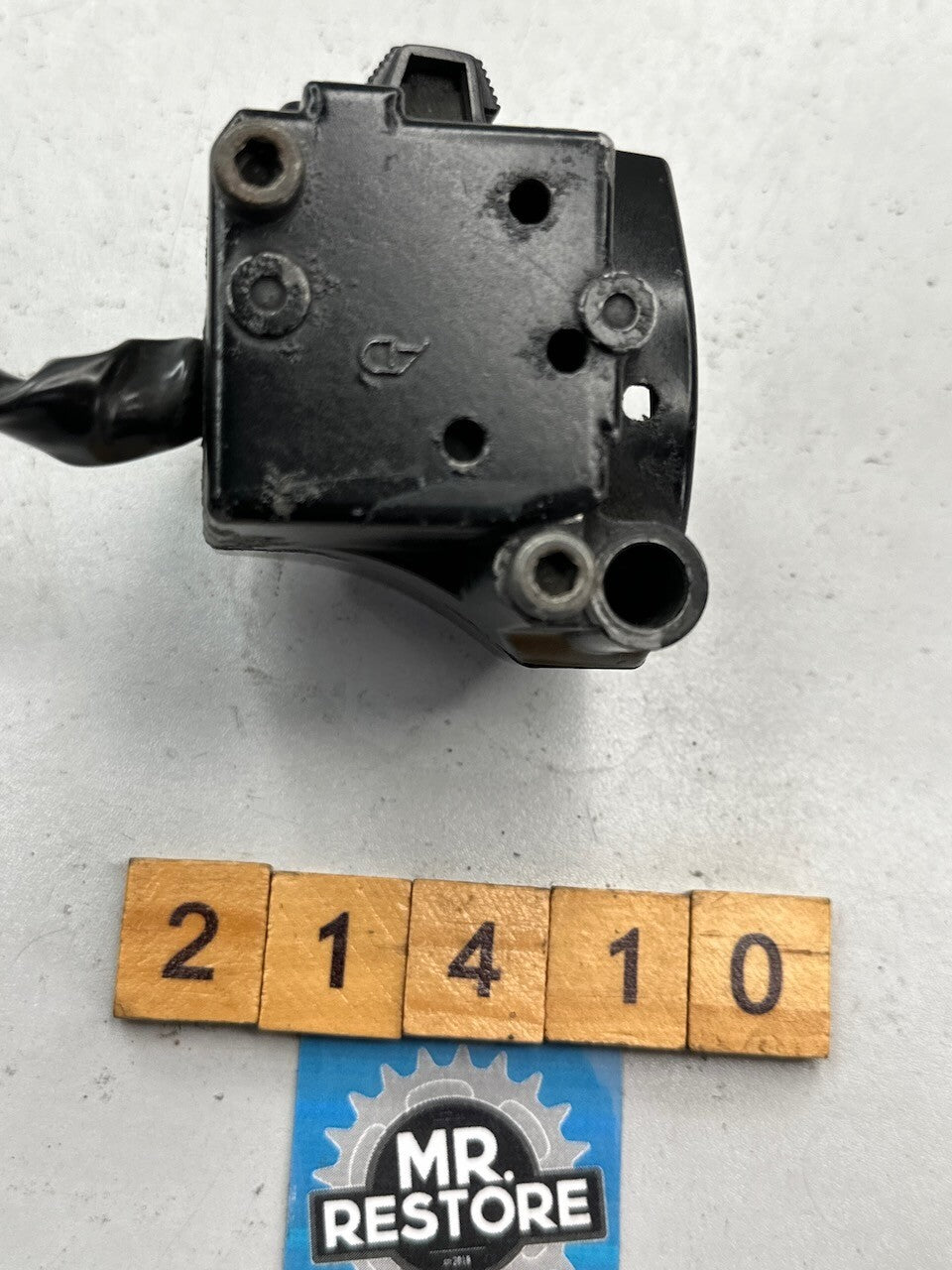 Yamaha TZR250 1KT 2MA SDR200 R/H Handlebar Switch 1KT-83975