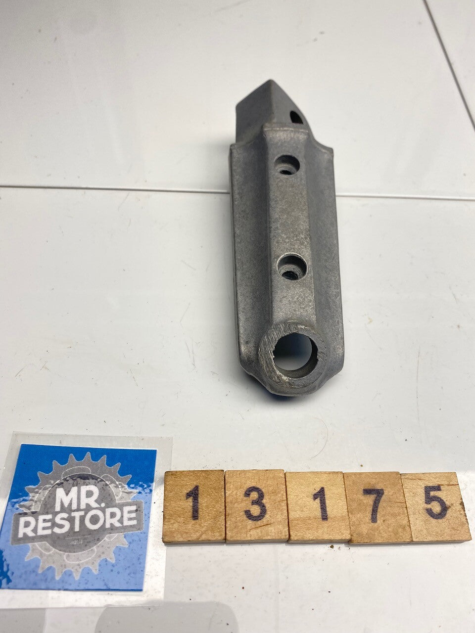 Kawasaki GPZ900R ZX900 Front RH Front Step Foot Rest 34028-1120