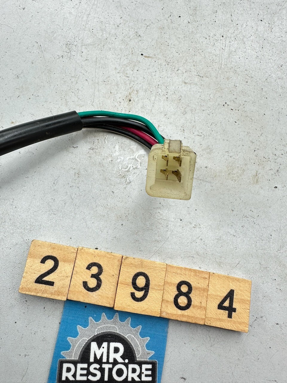 Thumpstar Hunge 10 110 - Ignition On/Off Switch