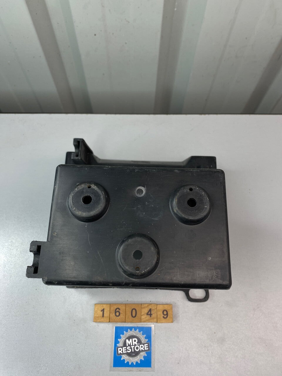 Kawasaki GPZ900 R ZX900 Battery Case Holder 32097-1102