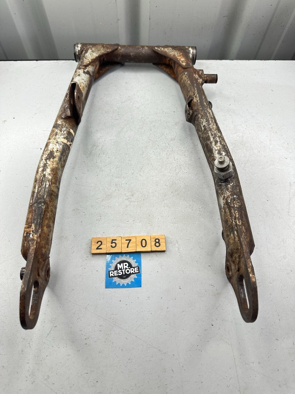 Yamaha TY250 1974 & 1977 Swingarm 493-22110-02-35