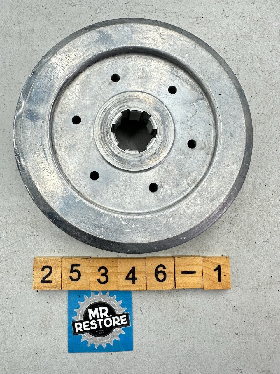 Yamaha RD250LC RD350LC RD400 RZ350 RZ250 Clutch Boss Hub 1A0-16371