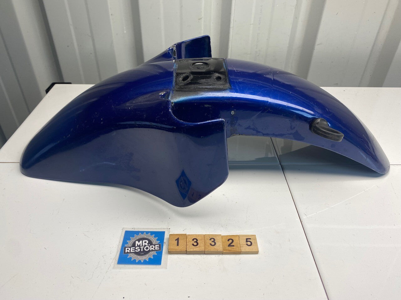 Yamaha FZR250 2KR 3LN & TZR250 Front Fender Mudguard 1KT-21510-00