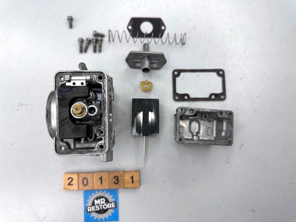 Suzuki RG500 RG400 OEM Carburettor Carb (Front left)