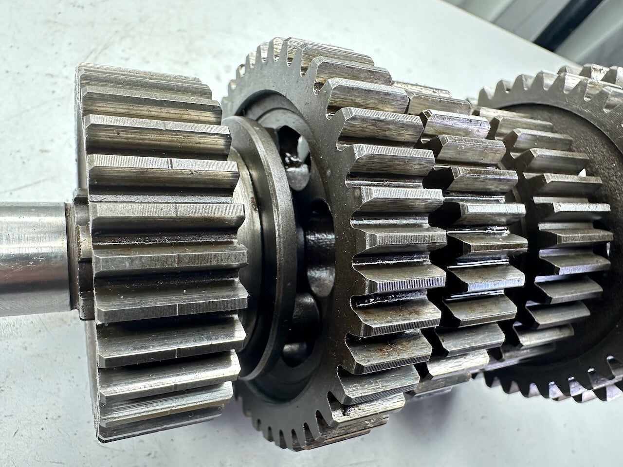 Honda CB750 K / Four Transmission Counter Shaft & Gears 23220-300-010