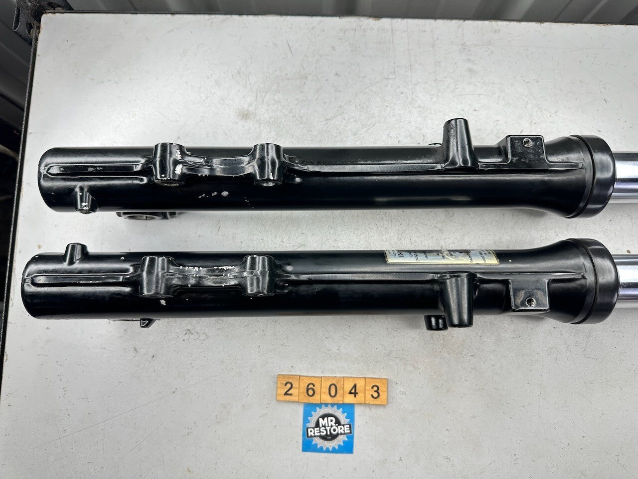 Kawasaki Z1300 KZ1300 '79-81' PaIr of Forks (Very good condition)