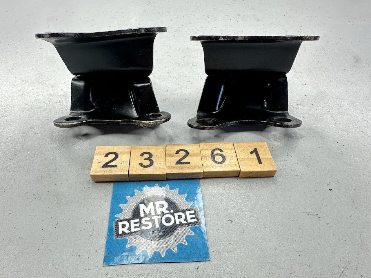 Yamaha XS1100 '78-81' Engine Stay Mounts 2 & 3 - 2H7-21316  2H7-21315