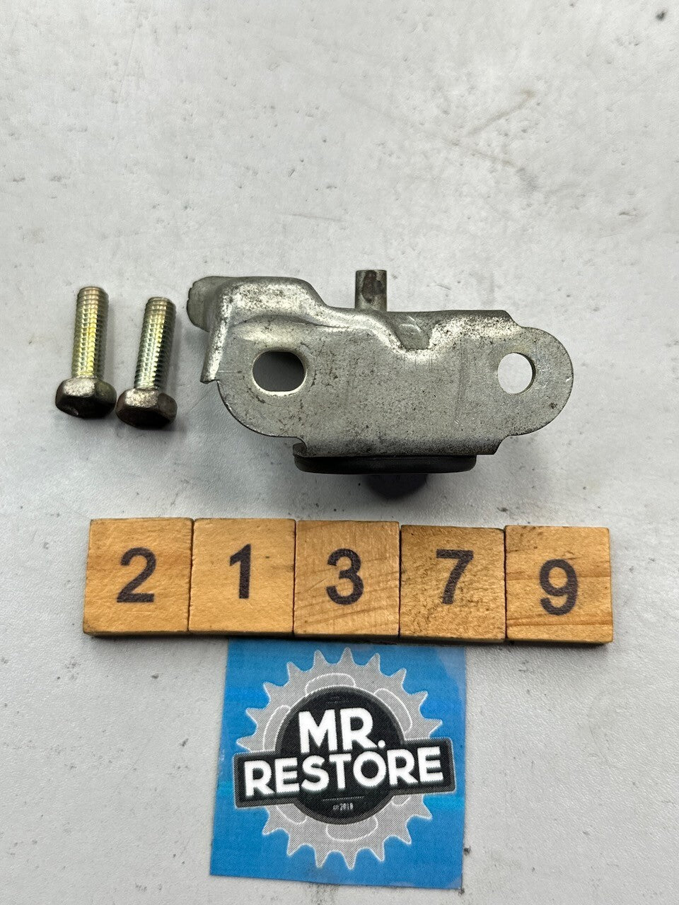 Yamaha TZR250 1986-88 1KT 2MA L/H Frame Bracket 5 & OEM Bolts - 1KT-2139G