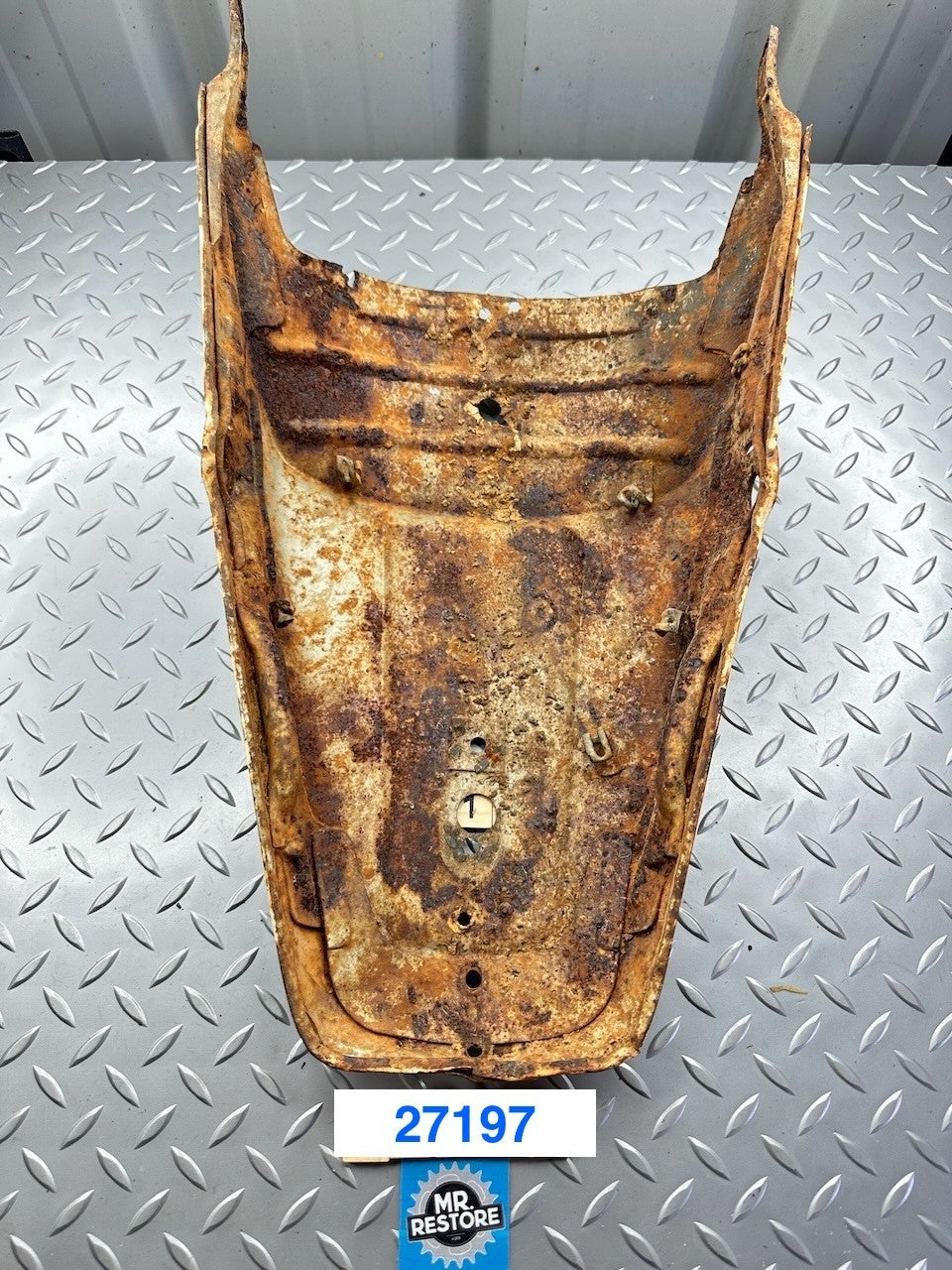 Suzuki SP370 1978 Rear Fender Mudguard 63110-32400-737