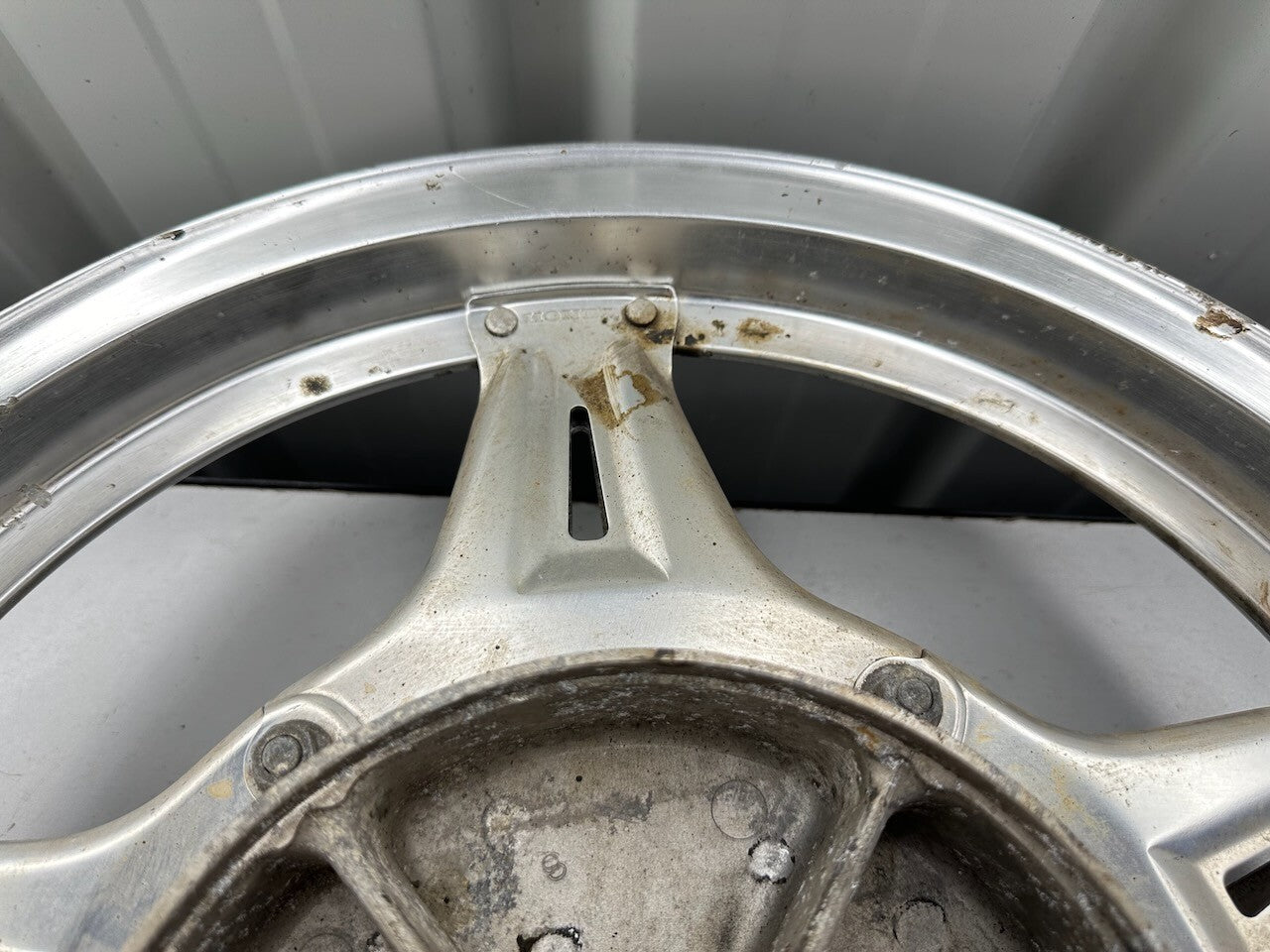 Honda Silver Rear Comstar Wheel Rim 18  x 2.15 (Jan 79)